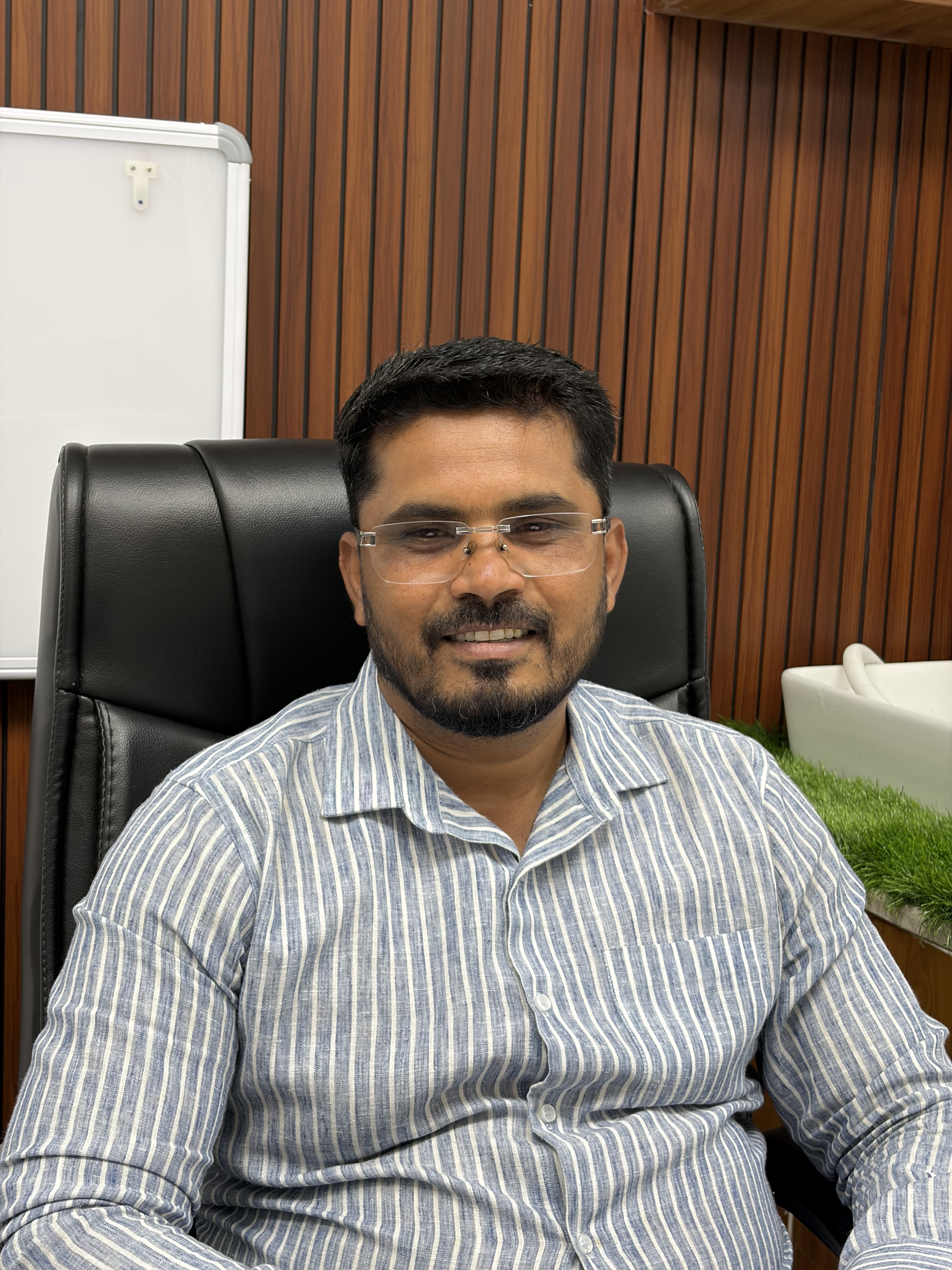 Dr B S Rajput at Miracle Advance Physiotherapy